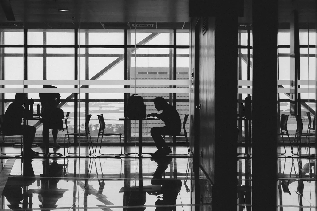 Public Wi-Fi Safety: A Checklist for Airports, Cafés, and Hotels